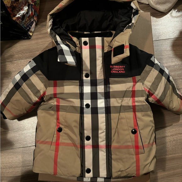 Burberry baby coat - Picture 2 of 7